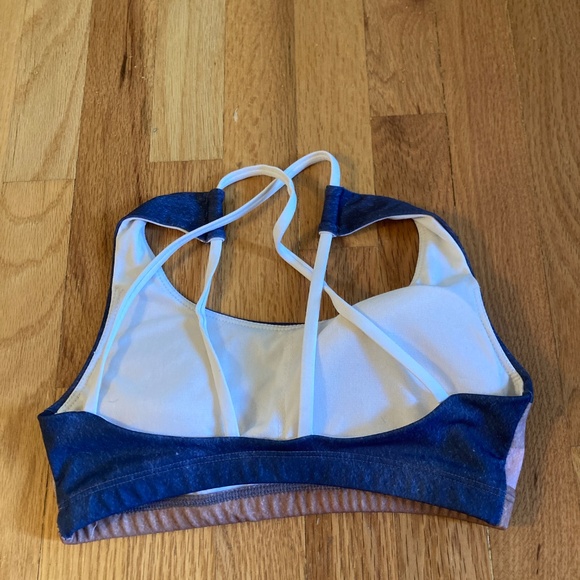 W's Sports bra - Picture 3 of 6